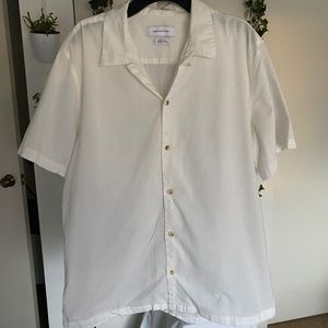 Urban outfitters men’s white button down, size M